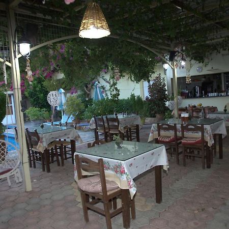 רודאקינון Sunrise Hotel & Apartments מראה חיצוני תמונה