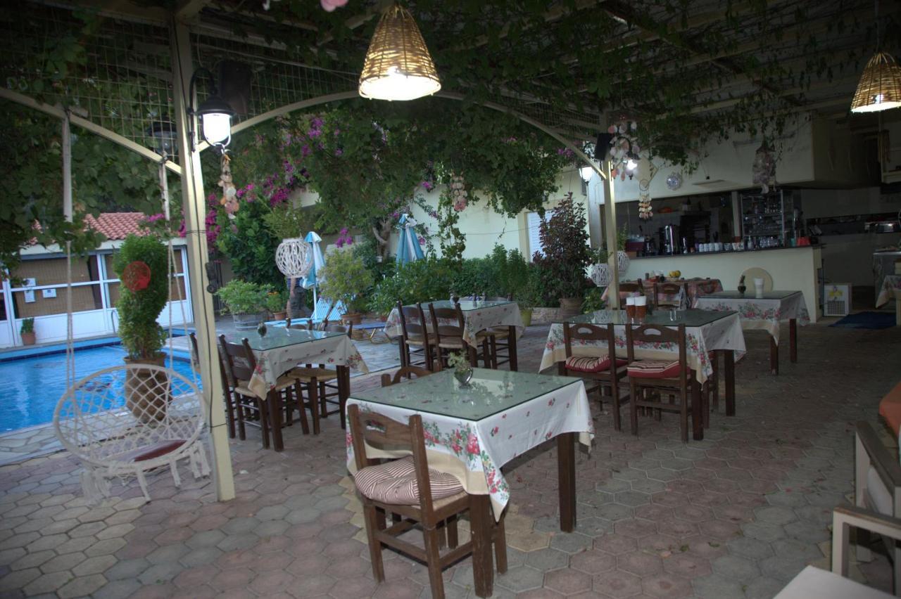 רודאקינון Sunrise Hotel & Apartments מראה חיצוני תמונה