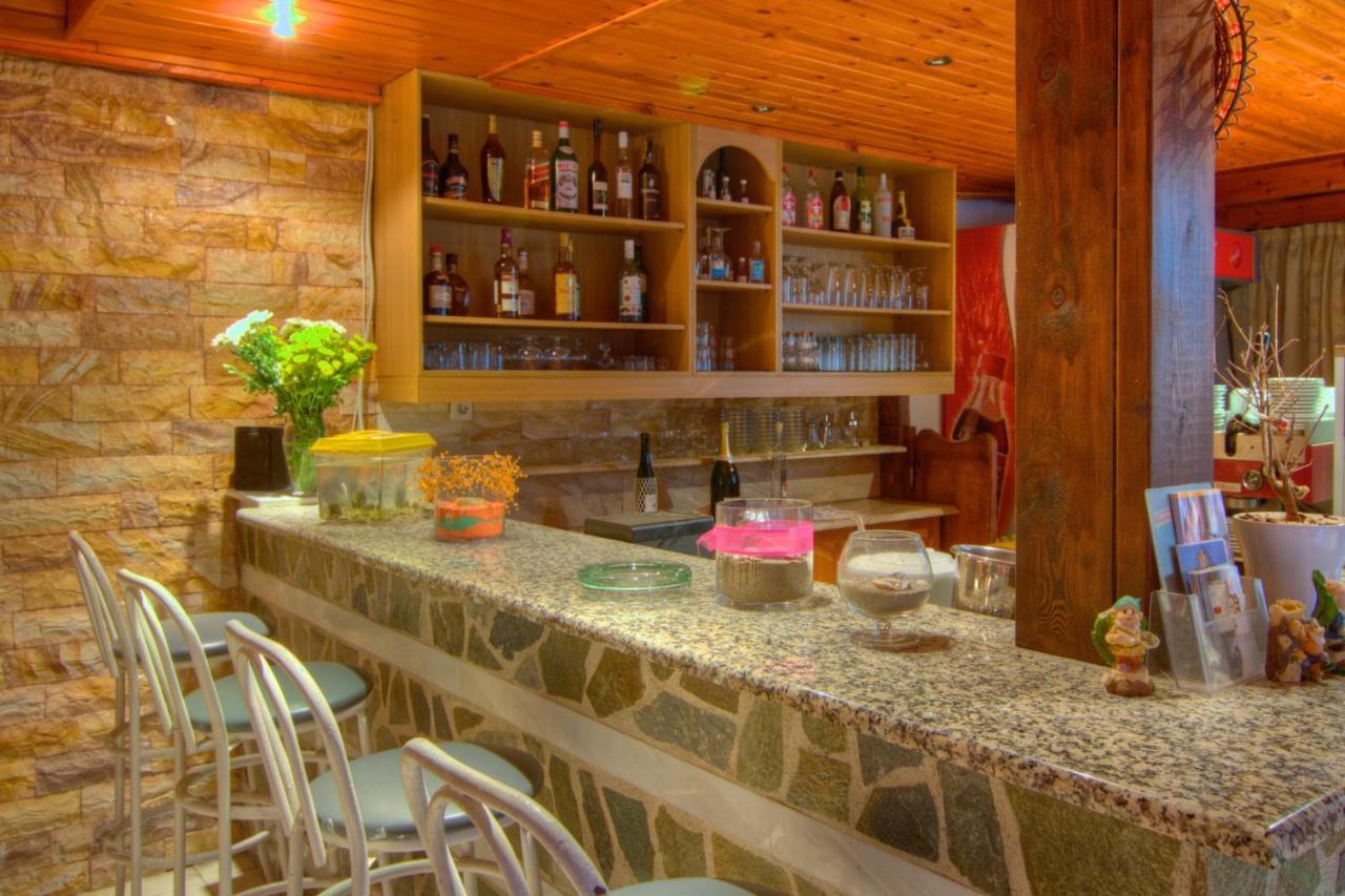 רודאקינון Sunrise Hotel & Apartments מראה חיצוני תמונה