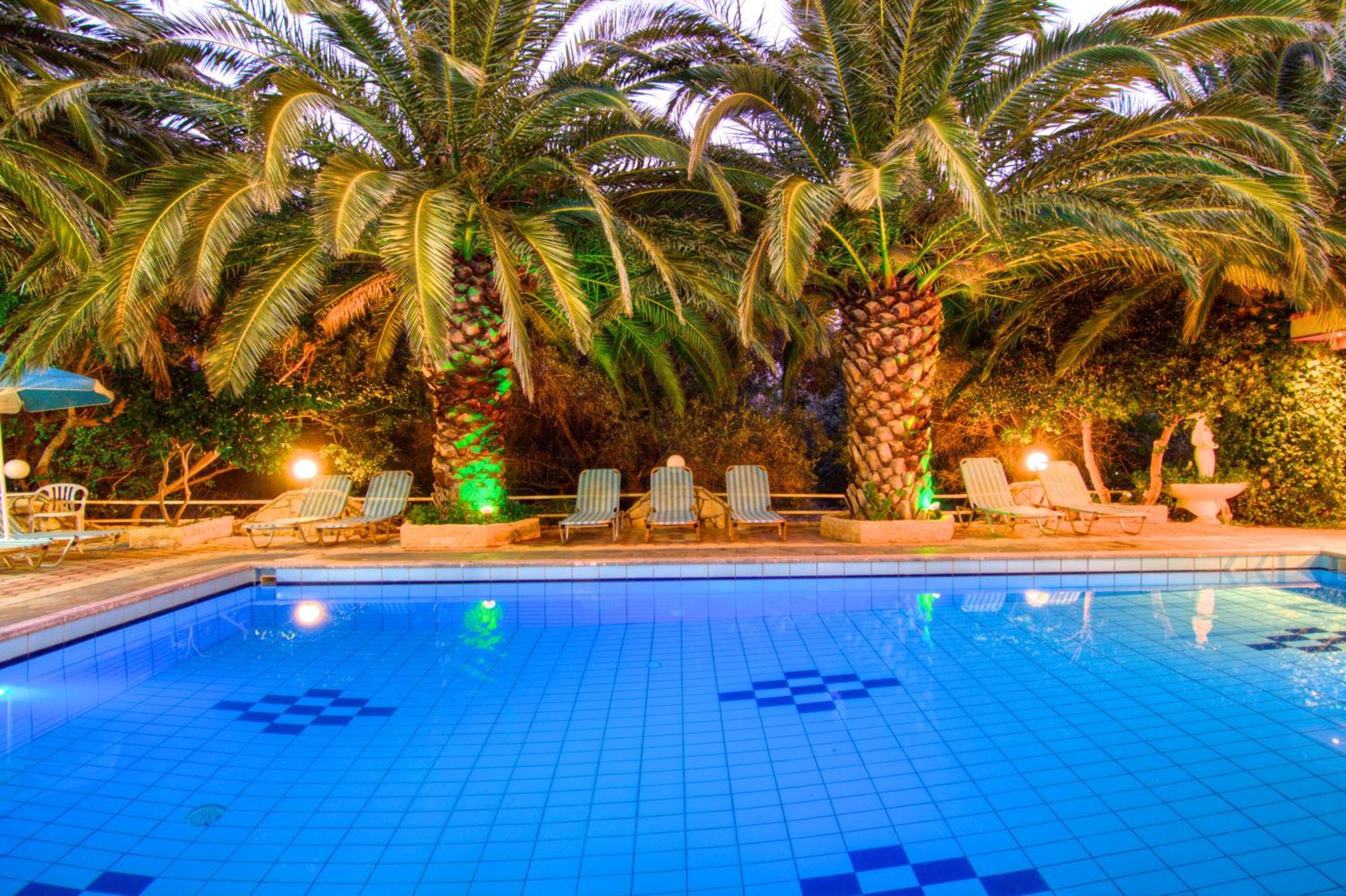 רודאקינון Sunrise Hotel & Apartments מראה חיצוני תמונה