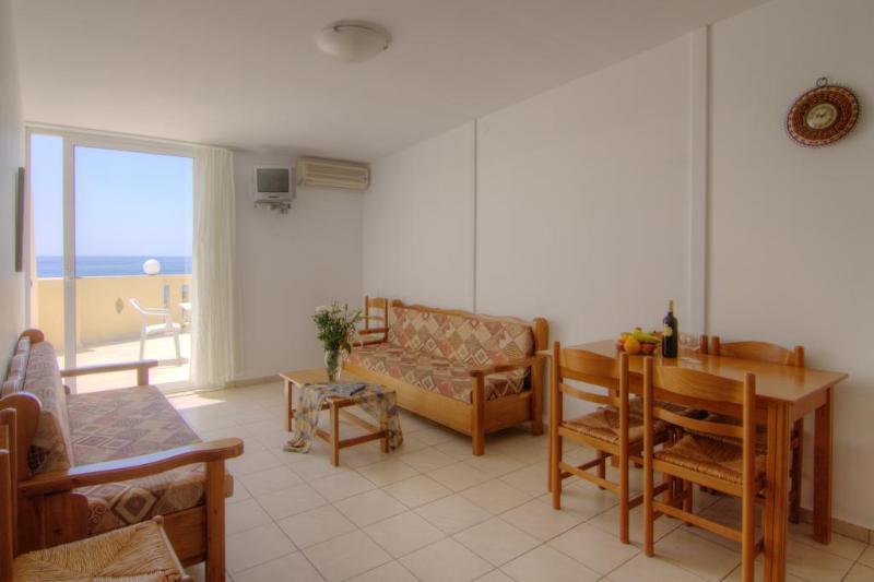 רודאקינון Sunrise Hotel & Apartments מראה חיצוני תמונה