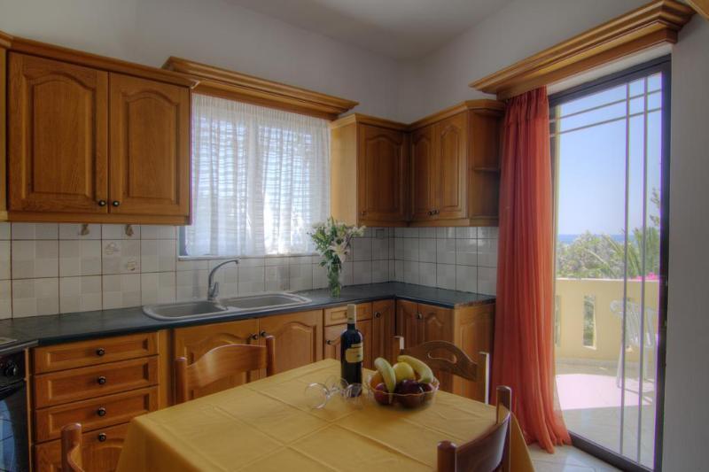 רודאקינון Sunrise Hotel & Apartments מראה חיצוני תמונה