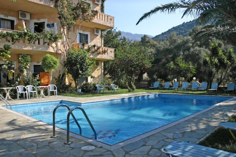 רודאקינון Sunrise Hotel & Apartments מראה חיצוני תמונה